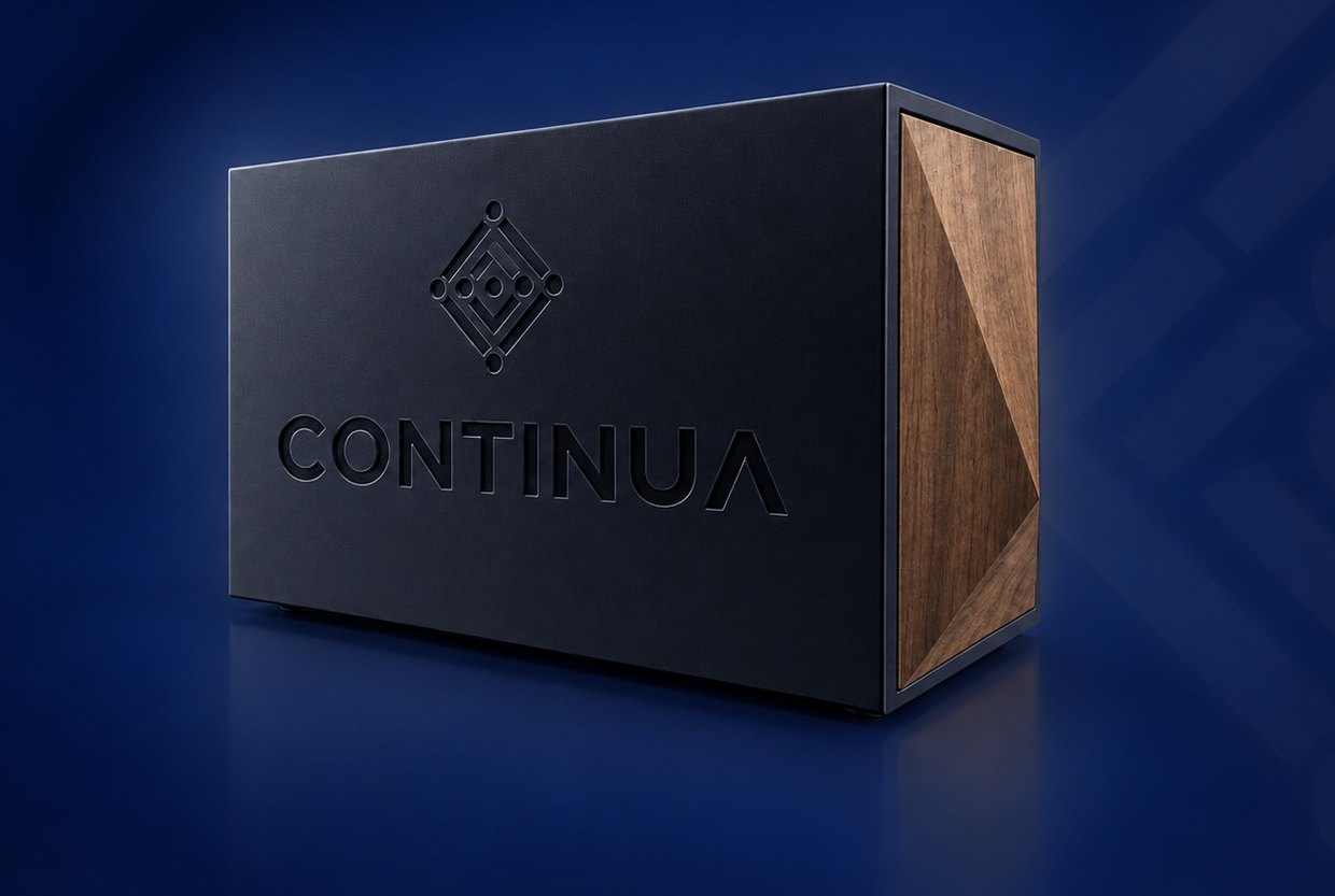 Continua-server med svart kabinett og trepanel